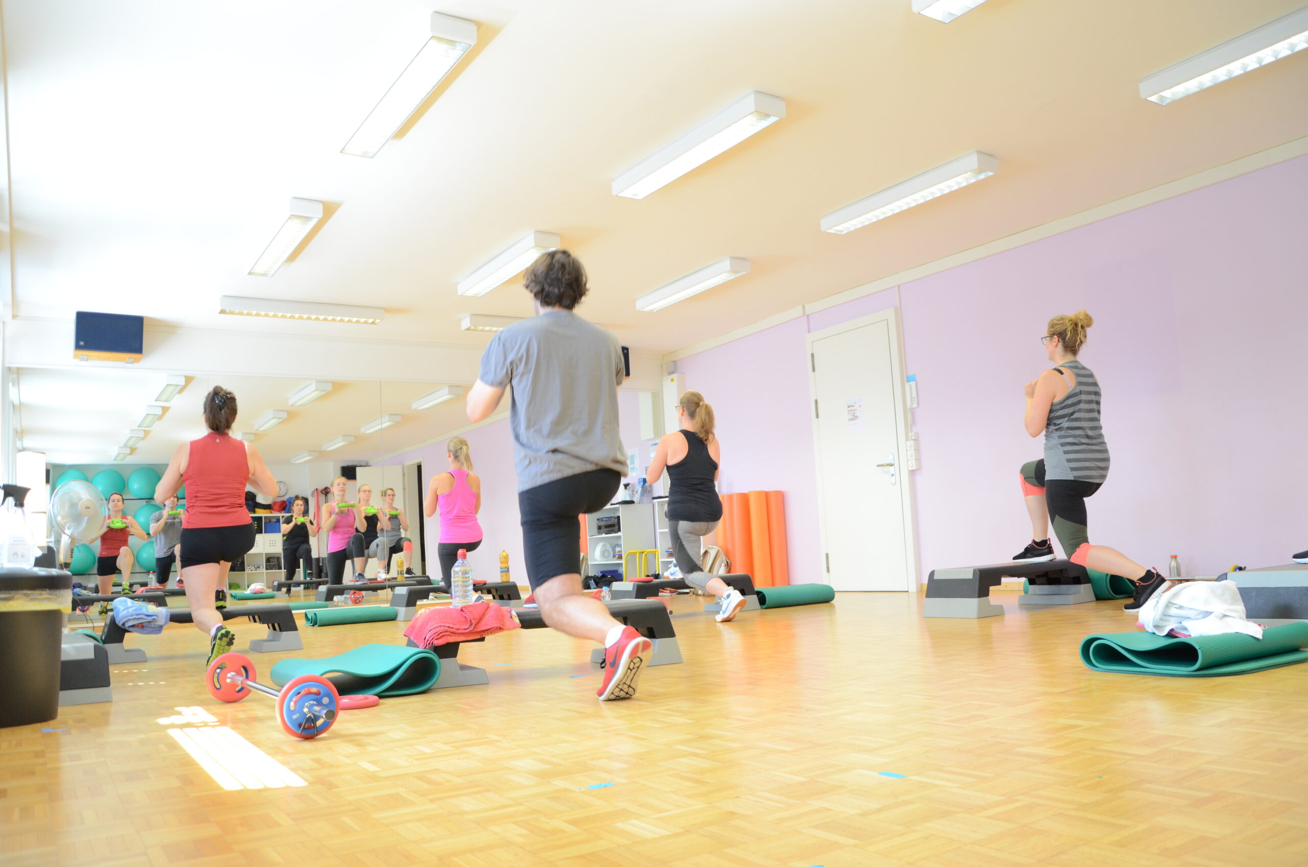 Kraft Fit mit Freigewichten_Jessica Hüppi (5)